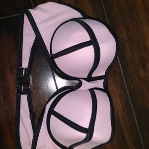 Pink bikini top, with padding, strapless